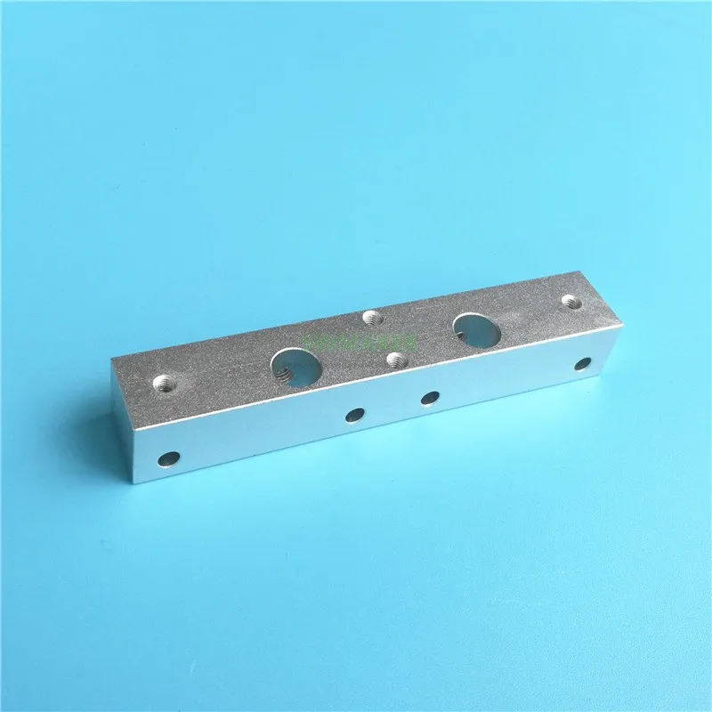 

Flashforge Dreamer Extruder Mounting Block
