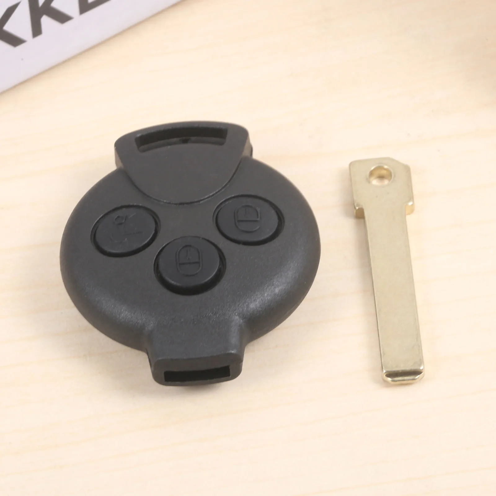 

Replacement Smart Remote Key 3 Buttons 433Mhz ID46 PCF7941 Tranponder Chip For 2007-2013 Mercedes-Benz Smart Fortwo 451