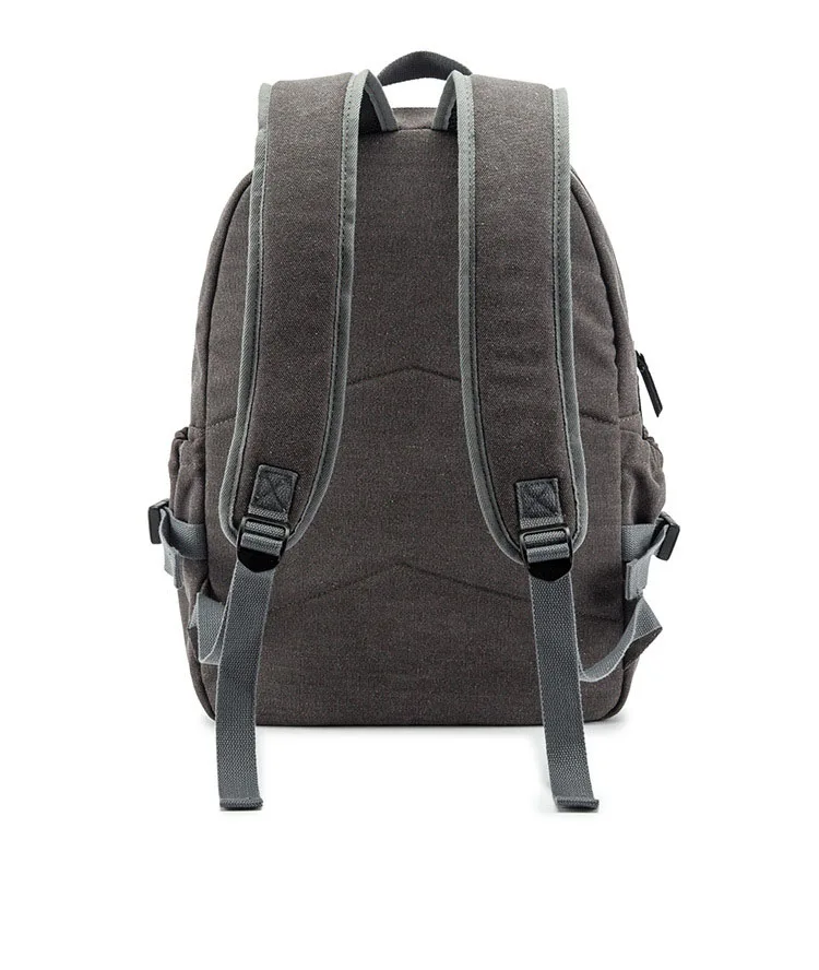11021875193_1832154794