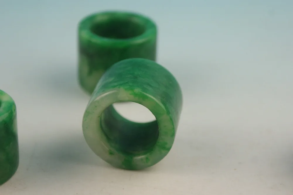 CHINA jades Traditional jade carving Jade Thumb ringin Figurines