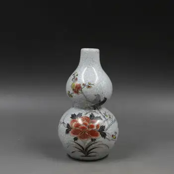 

Golden Flower and Bird Hulu in Chinese Ancient Porcelain Vase Painting