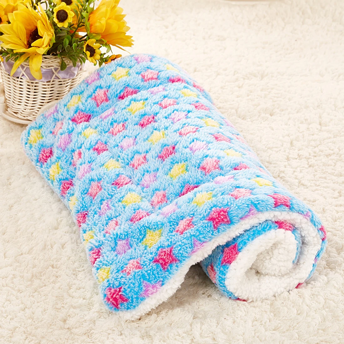 

Petforu 50*35CM Star Pattern Soft Comfortable Pet Bed Mat Cats Dogs Warm Sleeping Mat - S