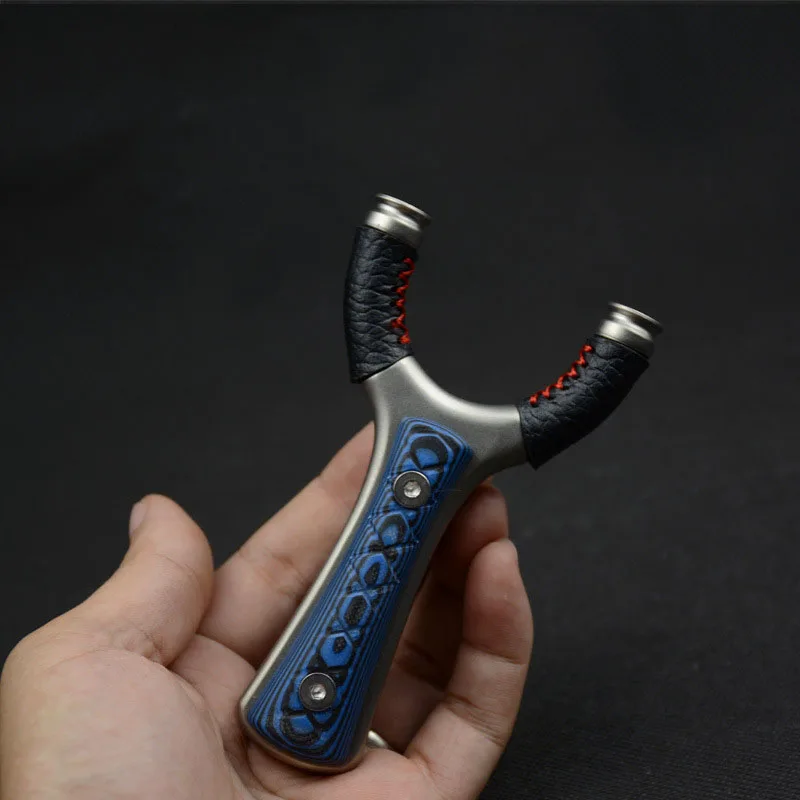 Slingshot Hunting Catapult Stainless steel Outdoor Shooting Handheld Slingshots Bow with Rubber band New 2018