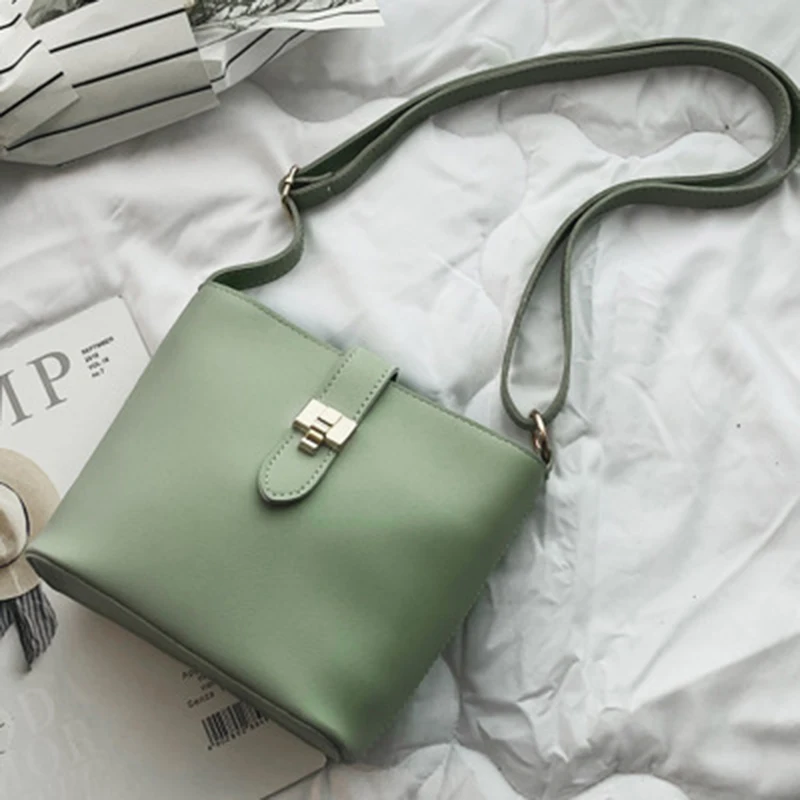 

female 2019 new women's bag clutch personality diagonal cross bag fashion wild style series chain shoulder bucket bag