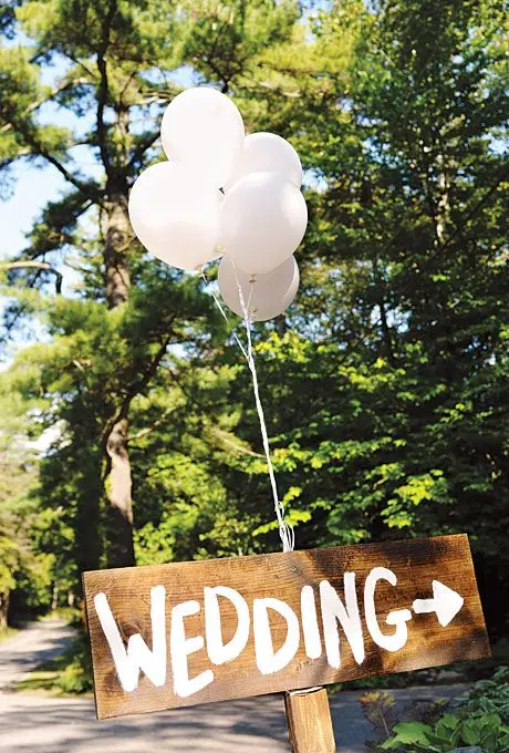 white balloons wedding (2)