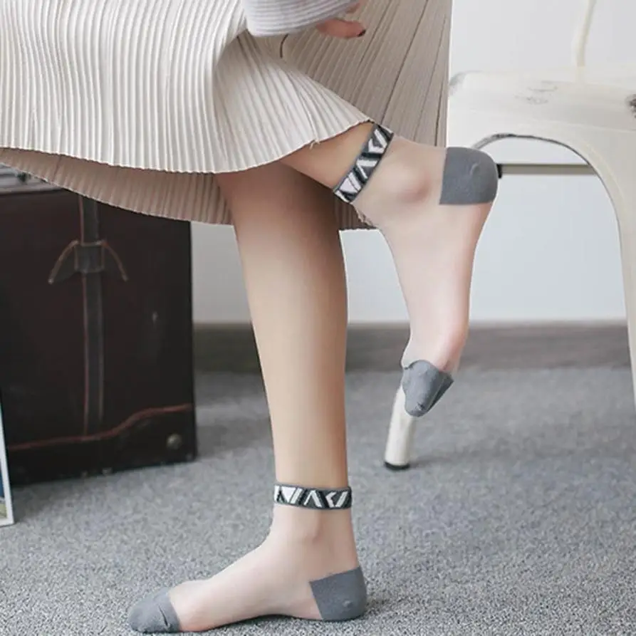 Классическая Для женщин дамские носки модные, прозрачные сетчатые Стекло шелковые носки для девочек ультратонкий прозрачный с украшением в виде кристаллов на шнуровке эластичные летние носки до лодыжки - Цвет: B