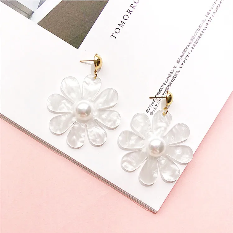 

Korean Fashion Flower Acrylic Dangle Earrings Trendy Push-back for Elegant Women Girls Anniversary Party Gift CEL216