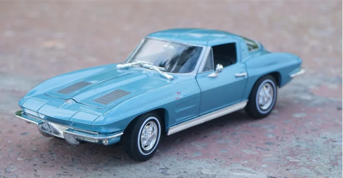 1:24 1963 Chevrolet Corvette классический автомобиль модель автомобиля из сплава бутик