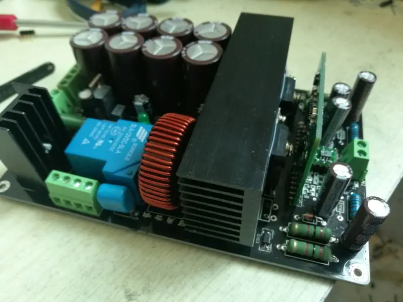 

Fever D class IRS2092S power -amplifier 1000W4 Europe power- amplifier HIFI class welcome old burn Auditions