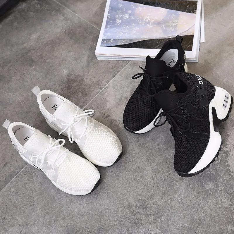 Женские летние кроссовки на платформе белые повседневные ботинки высоком