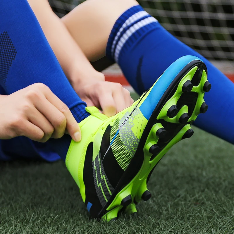Cheap Soccer Boots Man Sports Shoes Soccer High Ankle centipedes for football Cleats Women Training Superfly Futsal Sneakers 42 Cheap Soccer Boots Man Sports Shoes Soccer High Ankle centipedes for football Cleats Women Training Superfly Futsal Sneakers 42