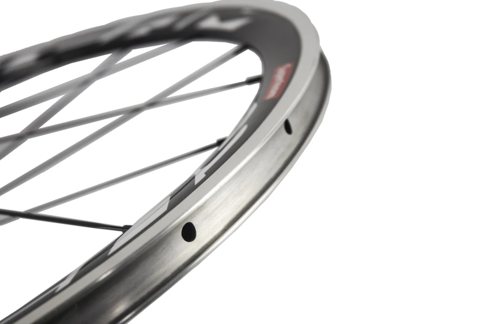 Perfect SUPERTEAM Toray 700C Clincher Carbon Bicycle Wheelset Alloy Carbon Wheel 38mm Road Wheel with Aluminium Braking Surface 6 Perfect SUPERTEAM Toray 700C Clincher Carbon Bicycle Wheelset Alloy Carbon Wheel 38mm Road Wheel with Aluminium Braking Surface 6