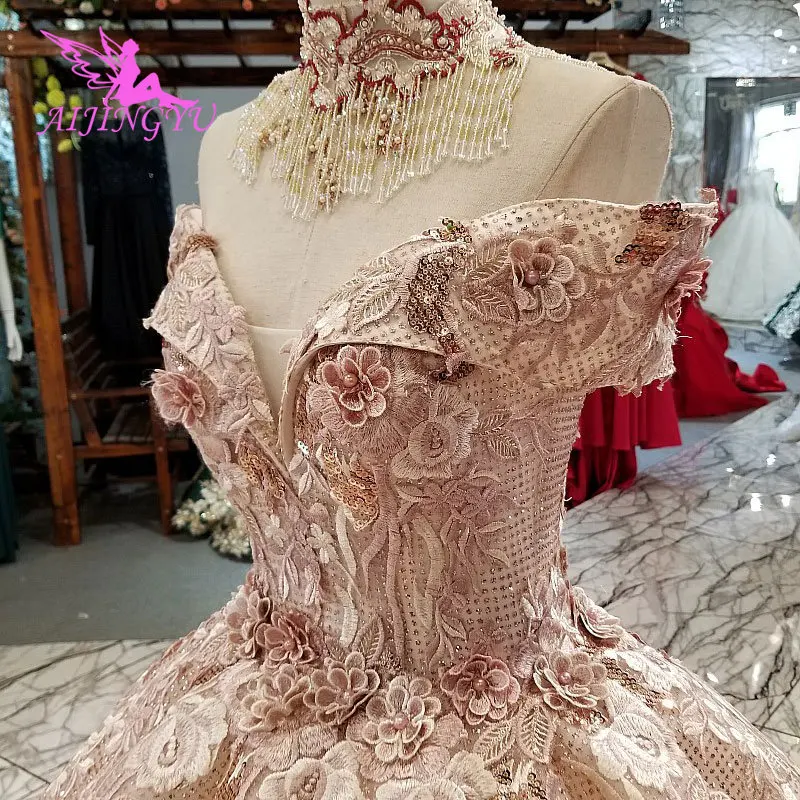 black queen gown