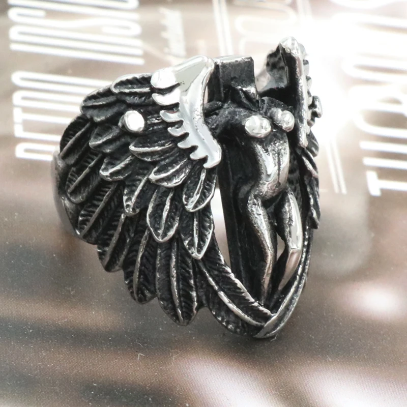 

Wholesale Cross Ring for Men Woman Silver Color Stainless Steel Cool Male Casual Remove Design Christ Prayer Jewelry Feathe ring