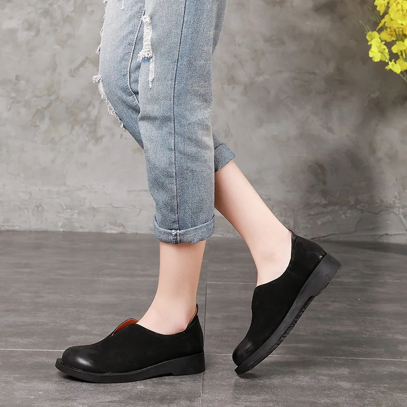 

Tyawkiho Genuine Leather Women Flats Slip On Retro Casual Leather Shoes Women Loafers Black Handmade Women Moccasins Spring 2018
