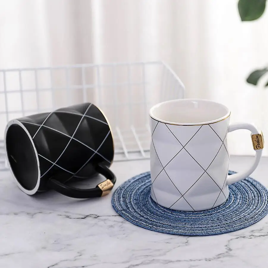 

Painted gold black and white grid ceramic cup Nordic creative harajuku cup business