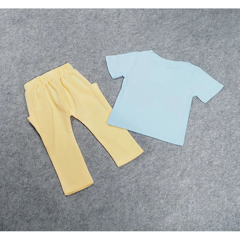 Одежда для мальчиков красивая футболка с короткими рукавами и рисунком из двух предметов, штаны детская одежда качественная хлопковая одежда для детей 1-5 лет