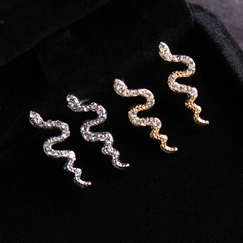

2019 New Arrival Crystal Tiny Snake Stud Earrings For Women Girl Fashion Stud Earring Women Jewelry High Quality ABE99