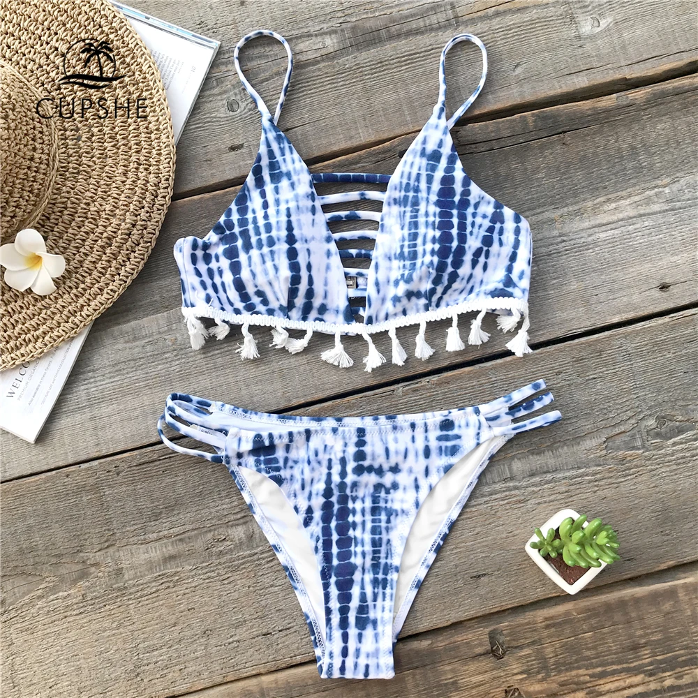 Billig CUPSHE Blau Tie dye Blau Bikini Set Frauen Lace Up Quaste Tanga Zwei Stücke Bademode 2020 Mädchen Strand Bade anzüge Badeanzüge