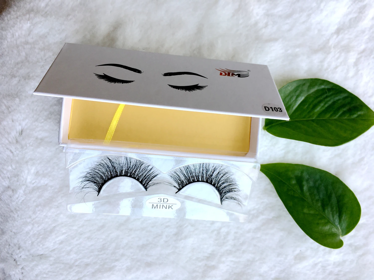 

DLME Eyelashes Mink Eyelashes Cruelty-free Medium Volume 3D Mink Strip Eyelashes Natural False Eyelashes(D103)