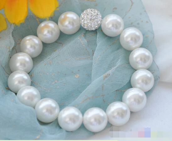 

free shippinbg 09777 round white shell pearl bead bracelet