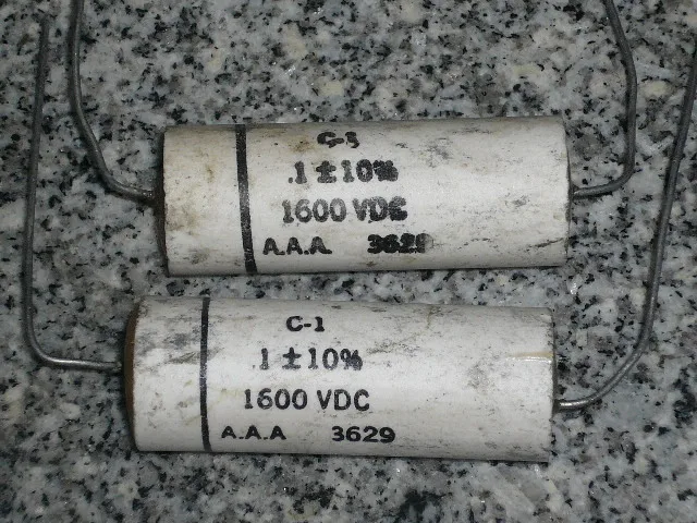 

[SA]Switzerland AAA oilpaper ceramic tube coupling fever Need 0.1UF1600V share stock wholesale--10pcs/lot