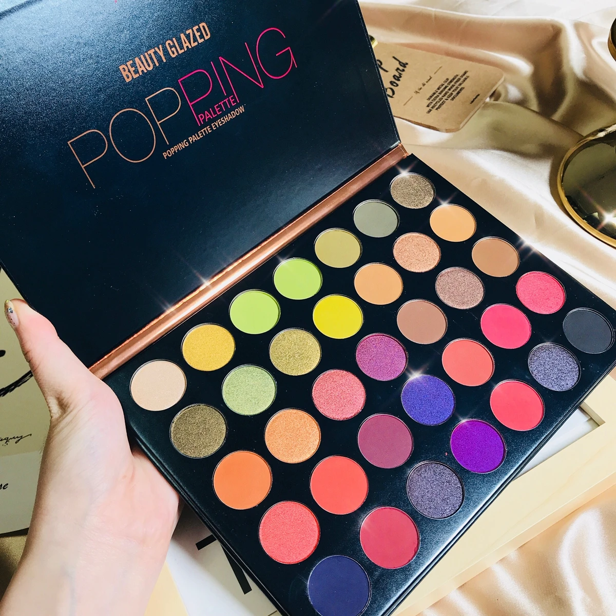 35 цветов телесные блестящие тени для макияжа Pallete длительное естественное мерцание и блеск бриллиант палитра теней для век косметика - Цвет: B55