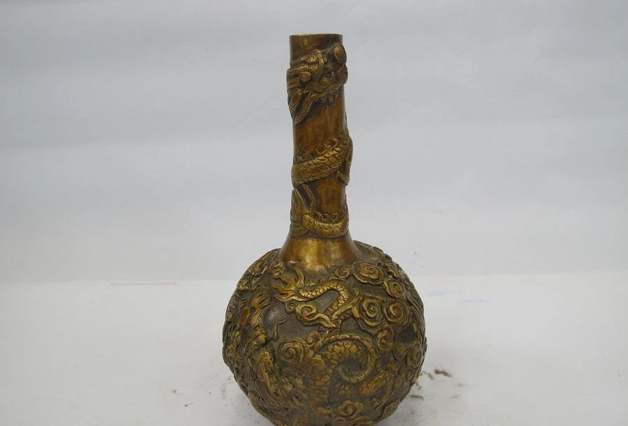 

China Marked Dynasty Fengshui Bronze Dragons playing with a pearl Pot Vase a 0518
