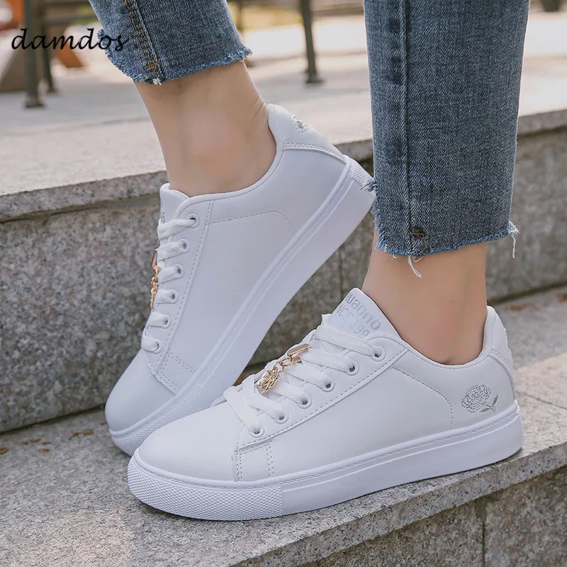 

2019 Girls White Shoes Sports Running Sneakers Shoes Student White Shoes Print Flower White Shoes for Women Outdoor Sneakers