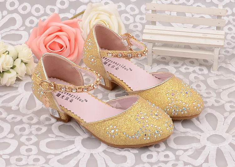 Детские сандалии для принцесс; детская Свадебная обувь для девочек; модельные туфли на высоком каблуке; Праздничная обувь для девочек; цвет розовый, синий, золотой - Цвет: Золотой