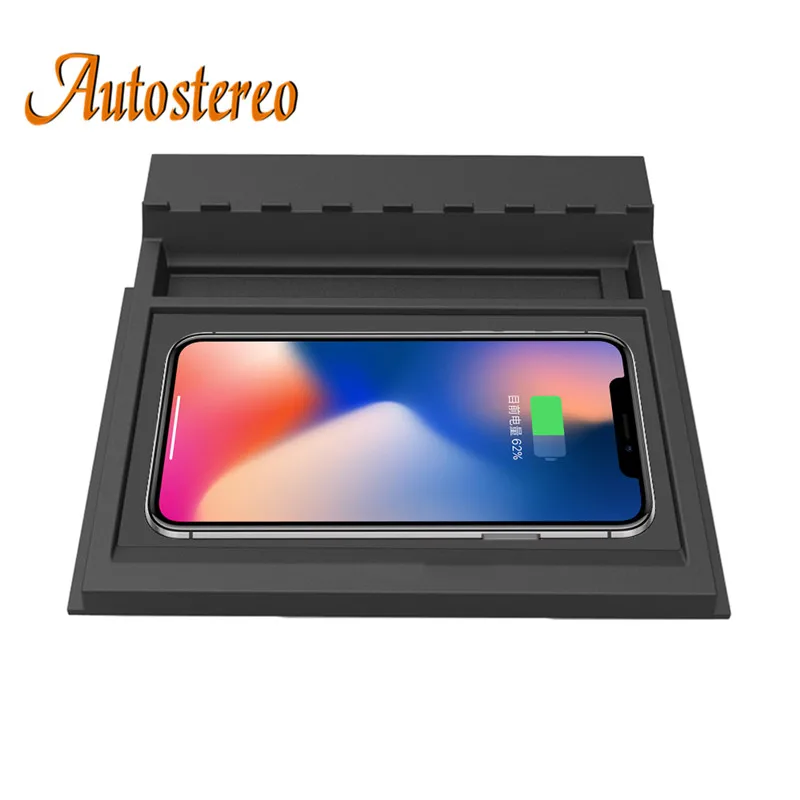 

QI Car Wireless Charger For Toyota Camry 2016-2018 Intelligent Infrared Fast Wireless Charging Car Phone holder for iphone LG