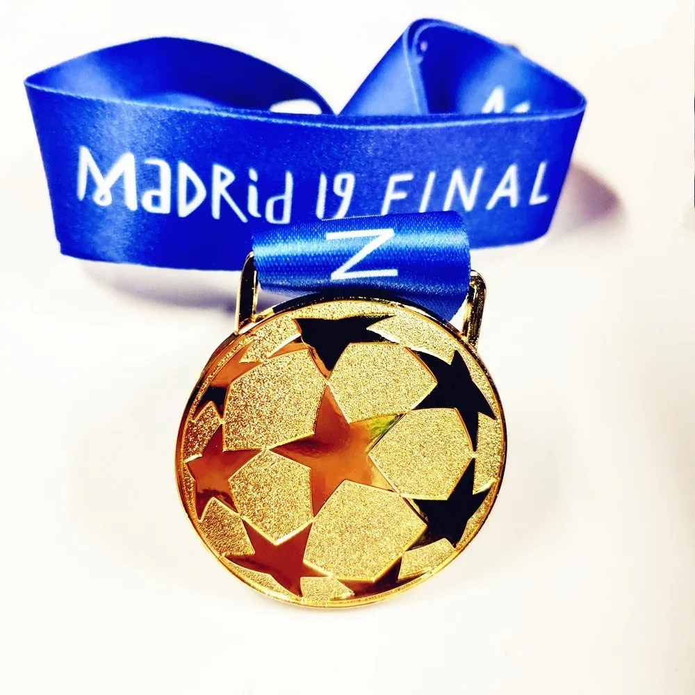 

The Reds Liver Gold Medal 2019 Europe Soccer Champions League Final Victor Award Football Fans Cheerleading Souvenirs Collection
