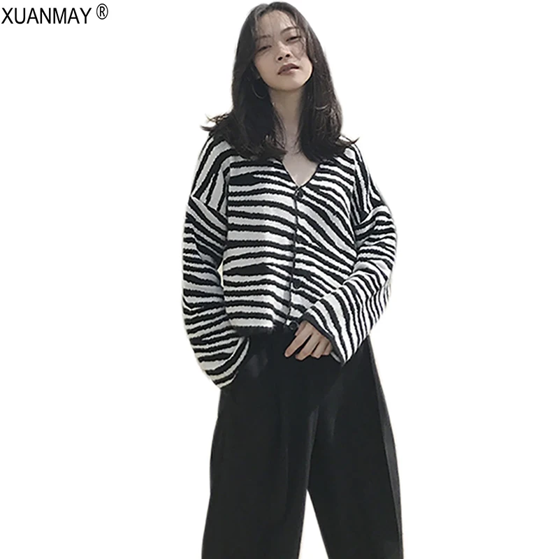 Autumn Women's Button Cardigan Sweater Korean Zebra Stripe Pattern 2018 New Knitting Top |