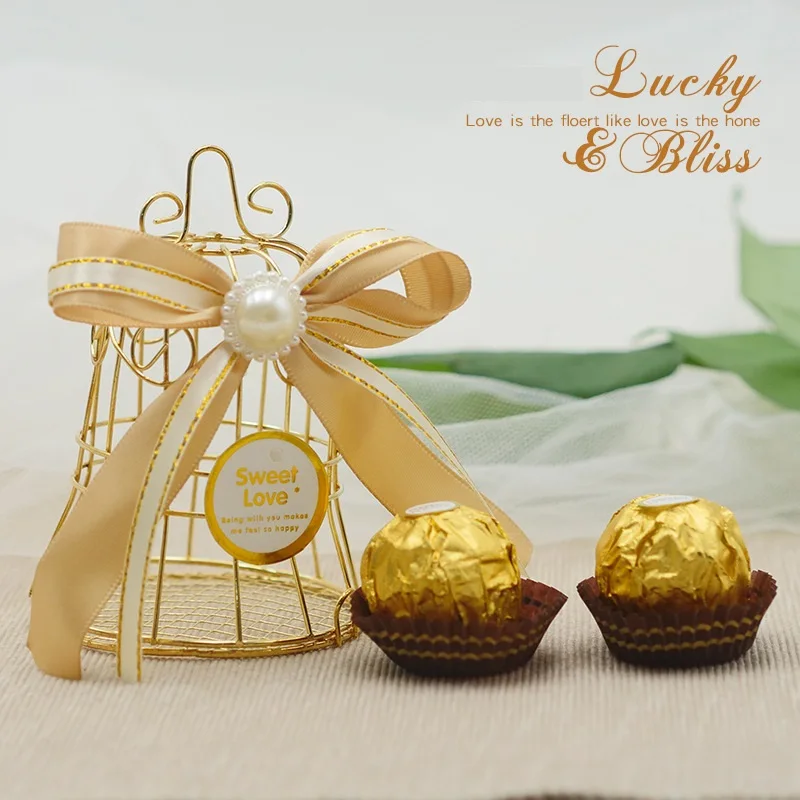 

50pcs Sweet lovely Metal Cage Chocolate Candy box Wedding Party Favor Golden Gift box with flower Kraft Box Wedding Gifts 7*7*8