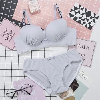 

Thin student high school girl bra gathered small chest gathered without steel ring stereotyped bra