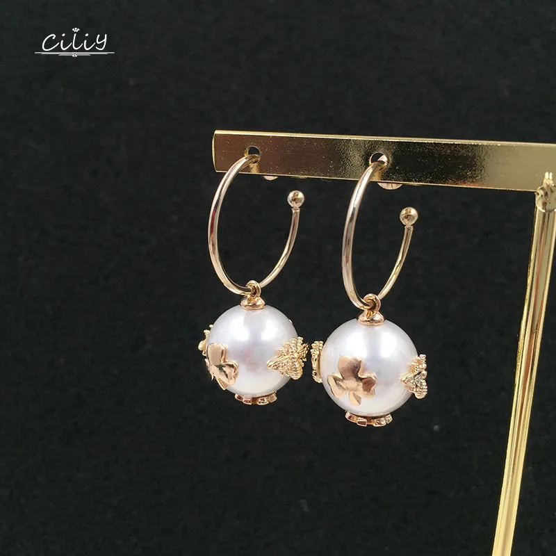 

Ciliy Women Drop Earrings Pearl Bees Clover Earrings Cubic Zirconia Earrings Pearl Luxury Jewelry Valentine's Day Boho S6022xm