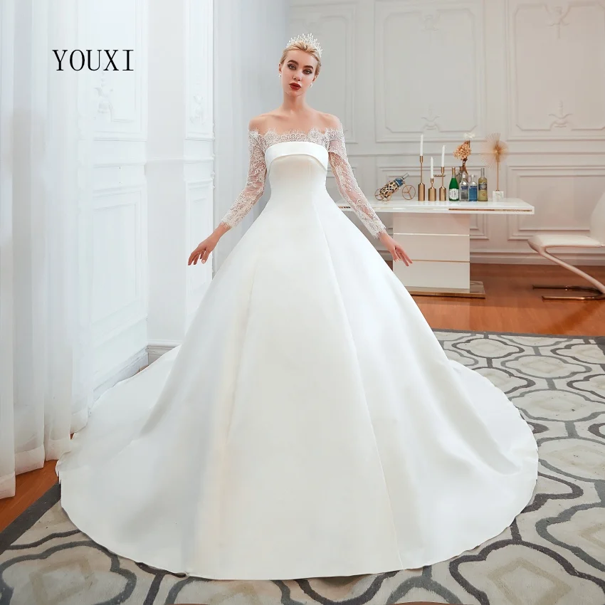 

Vintage 2019 Wedding Dresses Long Sleeve Off the shoulder Lace Wedding Gown Satin Ball Gown Bridal Gown Vestido de Noiva