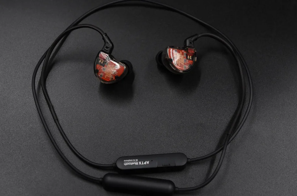 KZ_ZSN_Bluetooth_Cable_Wireless_Apt-X_Cable_Upgrade_Module_Waterproof_Wire_With_2PIN_MMCX_Connector_For_KZ_ZS10_ZS6_AS10_AS06 (21)