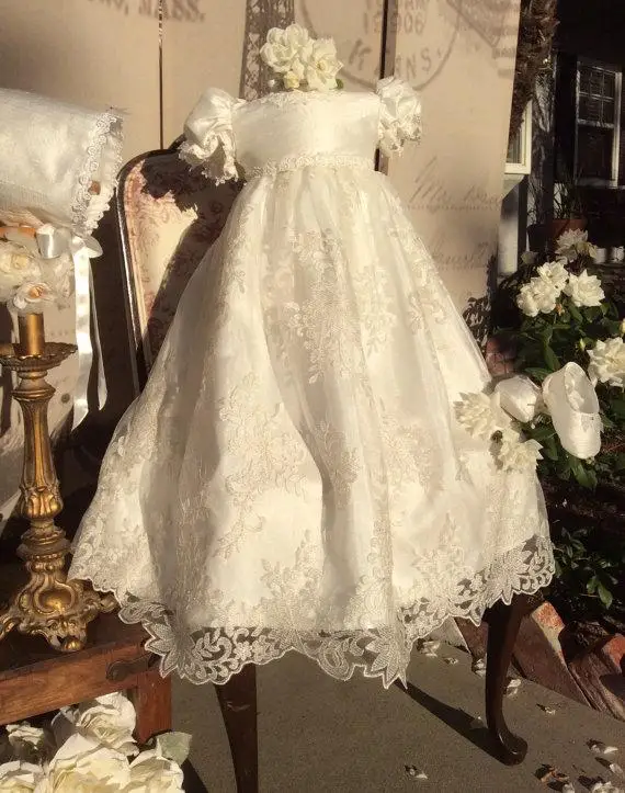 

2019 New Infant Baby Girls Christening Dress Toddler Baptism Gown Lace Satin White Ivory Long Christening Gown With Bonnet