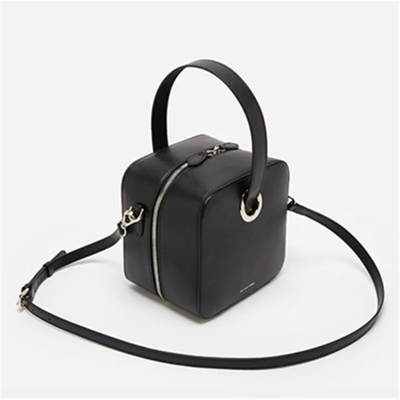 

2019 Summer New European and American Retro Simple Fashion Square Box Stitching Contrast Color Frosted Zipper Handbag Sac A Main