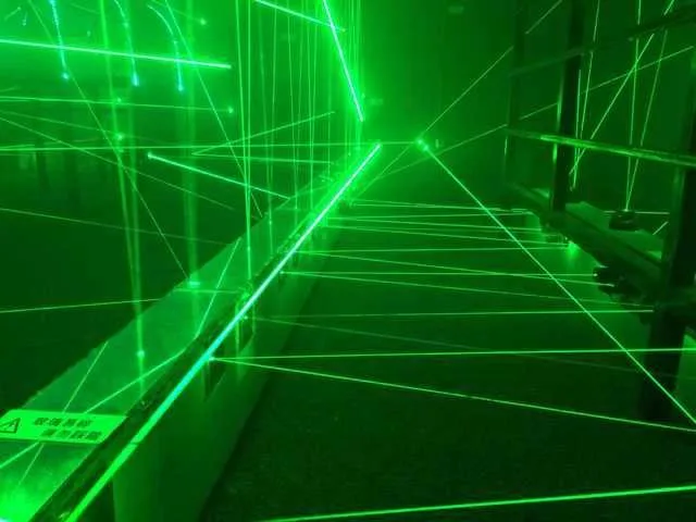 2015-laser-array-laser-maze-laser-beam-chamber-of-secrets-game-Real-life-room-escape-props