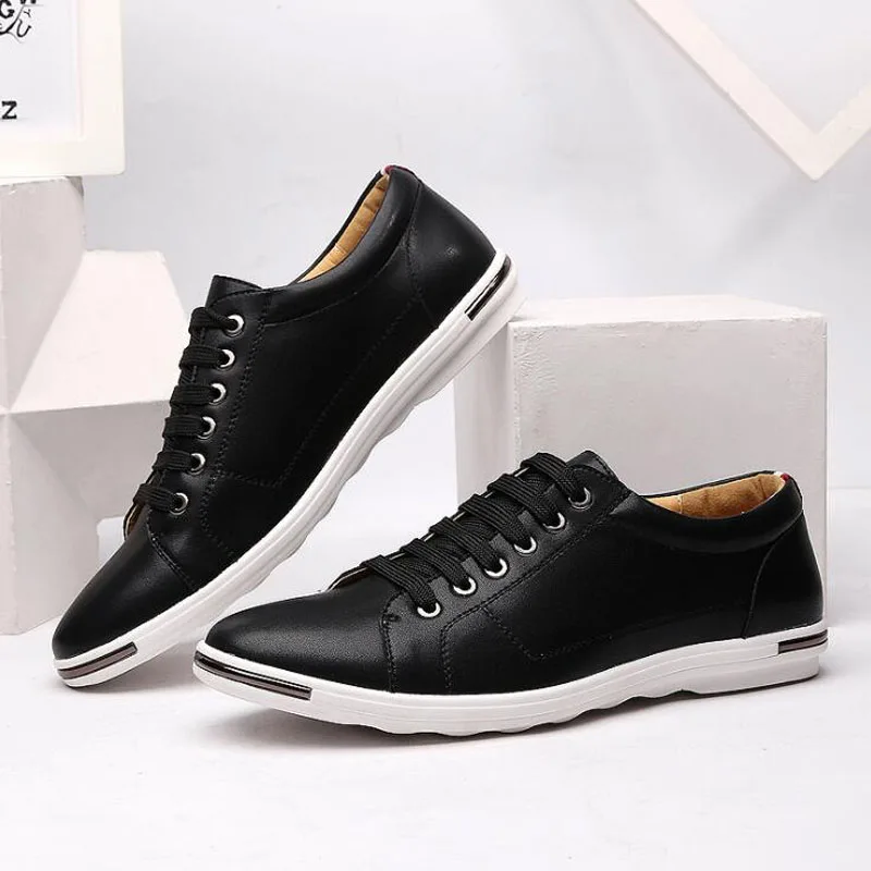 

DAFENP Men Casual Shoes Newest Brand Fashion Men Leather Flats Boat Shoes Spring Autumn Lace-Up Driving Moccasins Shoes