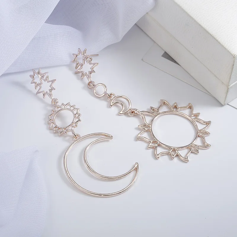 Korean Version Of The 2019 Fashion New Earrings Simple Sun God Moon God Asymmetric Exaggeration