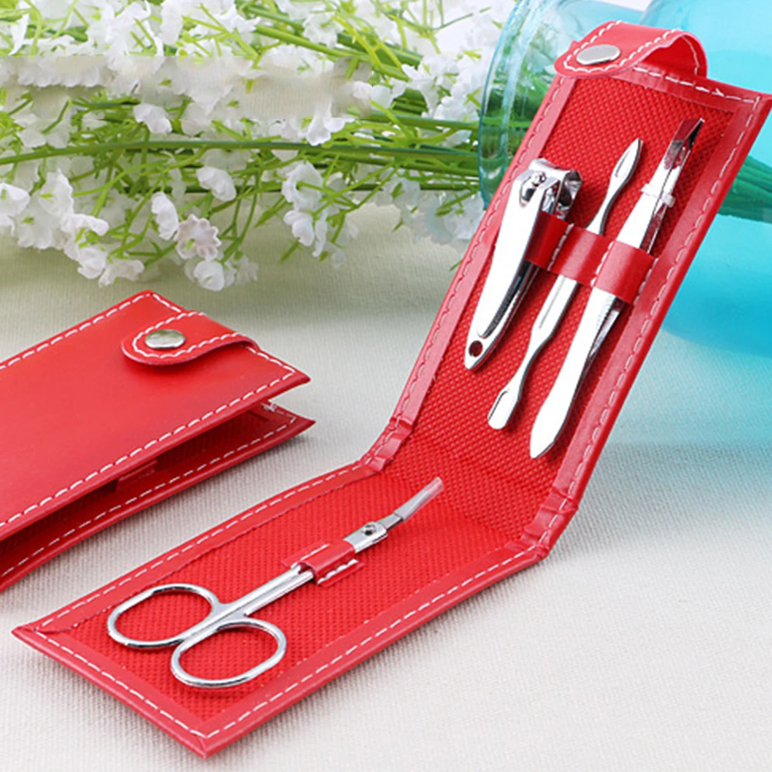 

Newest 4Pcs/set Nail Clippers Scissors File Tweezers With PU Case Mini Nail Manicure Tool Set High Quality Nail Care Kits