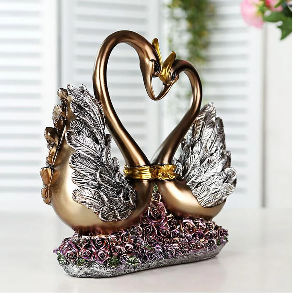 European Couple Kissing Swan Figurines Home Decoration Wedding Gifts Wine Cabinet Display Resin Crafts Household Swan Miniatures