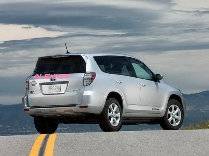 2013-toyota-rav4-ev_conew1