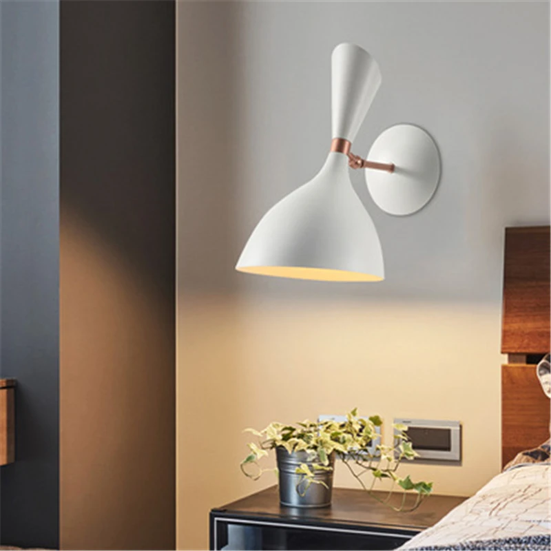 

Black /Silver Modern minimalist LED wall lamp E14 bedside lamp wall lamp room bathroom mirror light direct creative aisle
