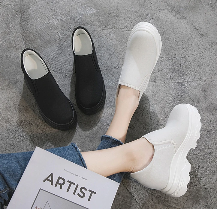 SWYIVY/повседневная женская обувь; коллекция года; сезон весна; Новинка; Круглый головная платформа; высокий клиновидный каблук; модная женская обувь; черные кроссовки на массивном каблуке
