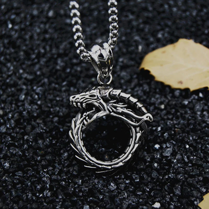 

2019 Punk Snake Pendant Necklace Retro Titanium Steel Pendant Necklace Hipster Men Hip Hop Sweater Chain Gifts