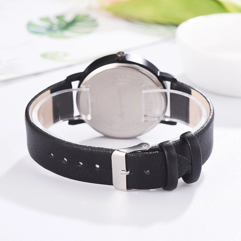Sanwood простые мужские и женские аналоговые с круглым циферблатом лента, сиденье из искусственной кожи пара кварцевые наручные часы